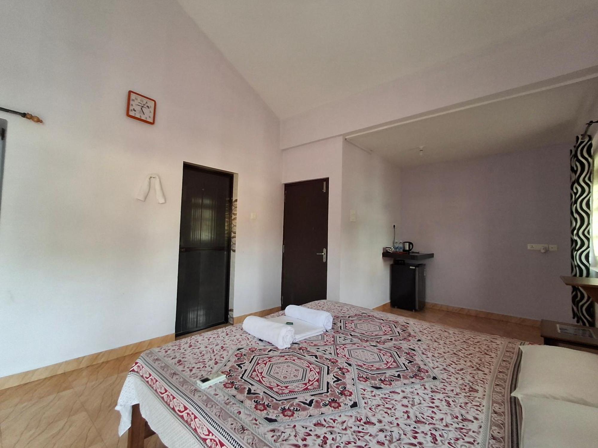 Lobo'S Guesthouse كافيلوسِم المظهر الخارجي الصورة